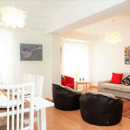 Family Central Apartment In Sao Pedro Do Estoril Bagian luar foto
