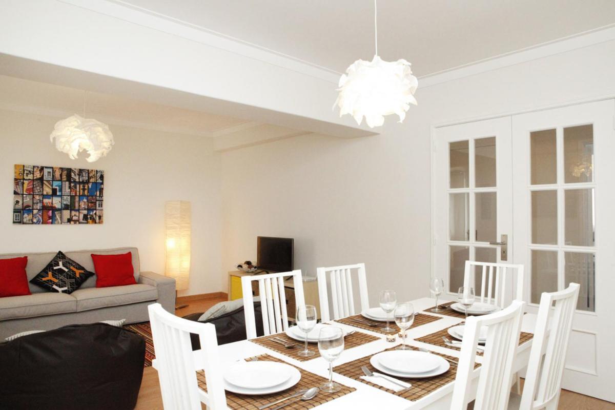 Family Central Apartment In Sao Pedro Do Estoril Bagian luar foto