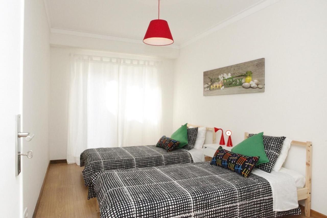 Family Central Apartment In Sao Pedro Do Estoril Bagian luar foto