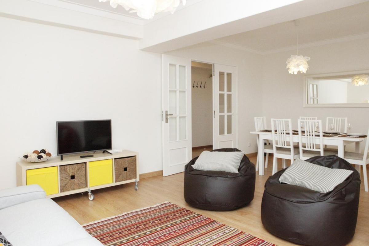 Family Central Apartment In Sao Pedro Do Estoril Bagian luar foto