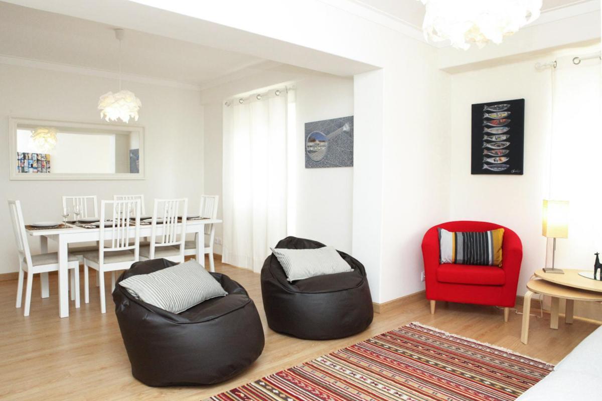 Family Central Apartment In Sao Pedro Do Estoril Bagian luar foto
