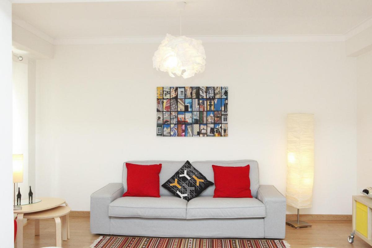 Family Central Apartment In Sao Pedro Do Estoril Bagian luar foto