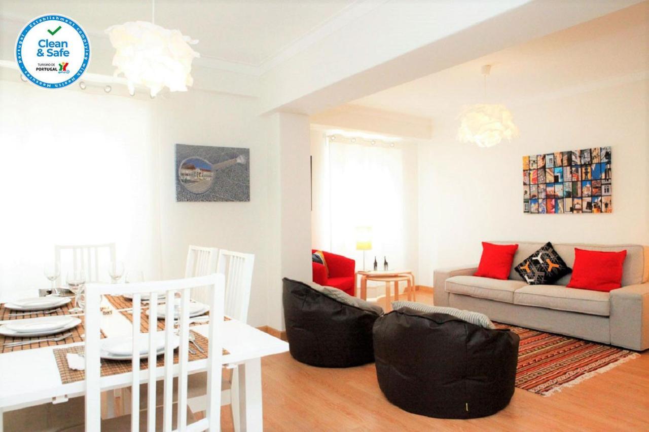 Family Central Apartment In Sao Pedro Do Estoril Bagian luar foto
